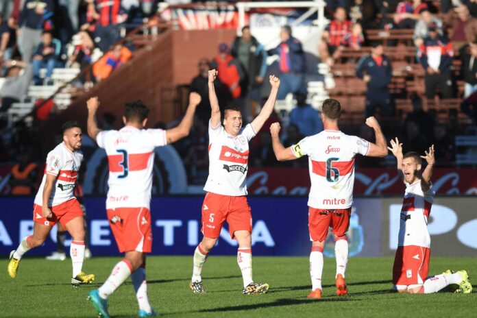 Morón venció a San Lorenzo