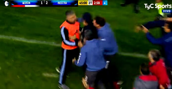 Escándalo en Morón-Riestra