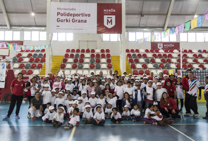 Clínica de tenis en Morón