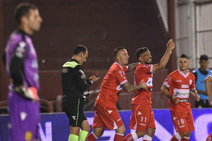 Morón venció a Olimpo