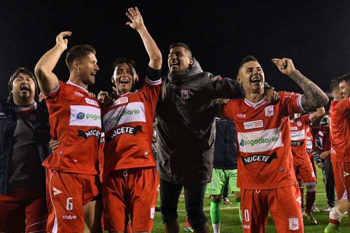 Morón contra River en Mendoza
