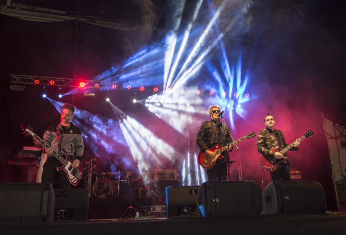 Los Pericos en Morón