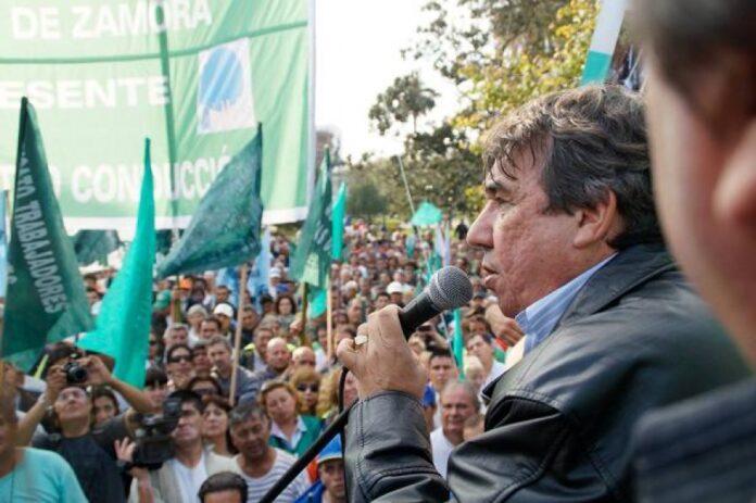 Municipales contra intendentes