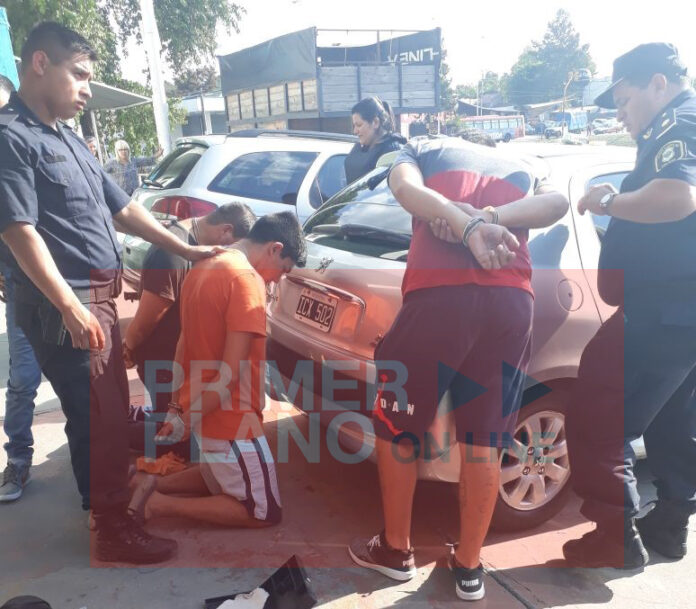 Detenidos en Castelar
