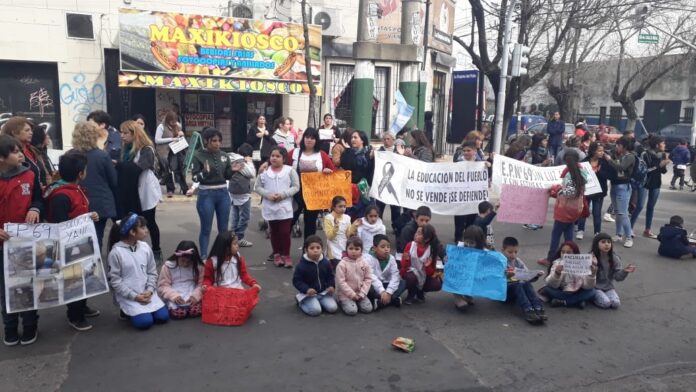 Escuela 69 de Merlo