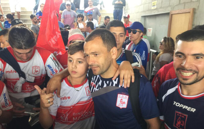 Banderazo en Morón