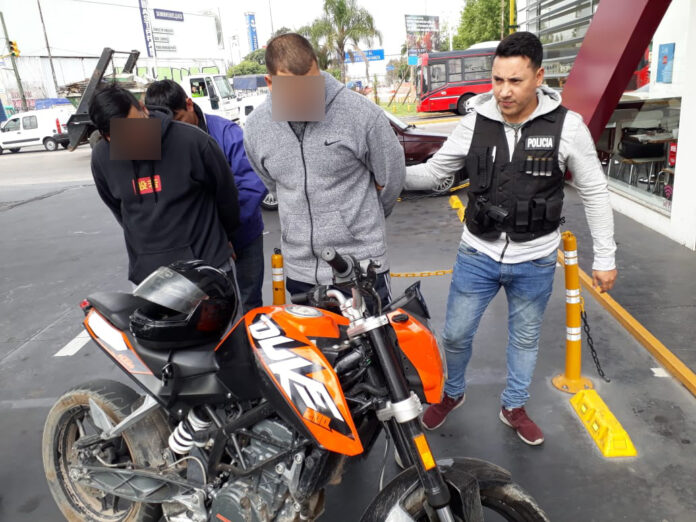 Motoqueros aprehendidos