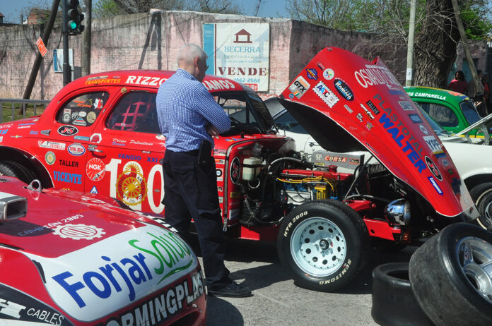 Autos clásicos en Hurlingham