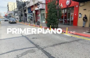 Tránsito en el centro de Castelar