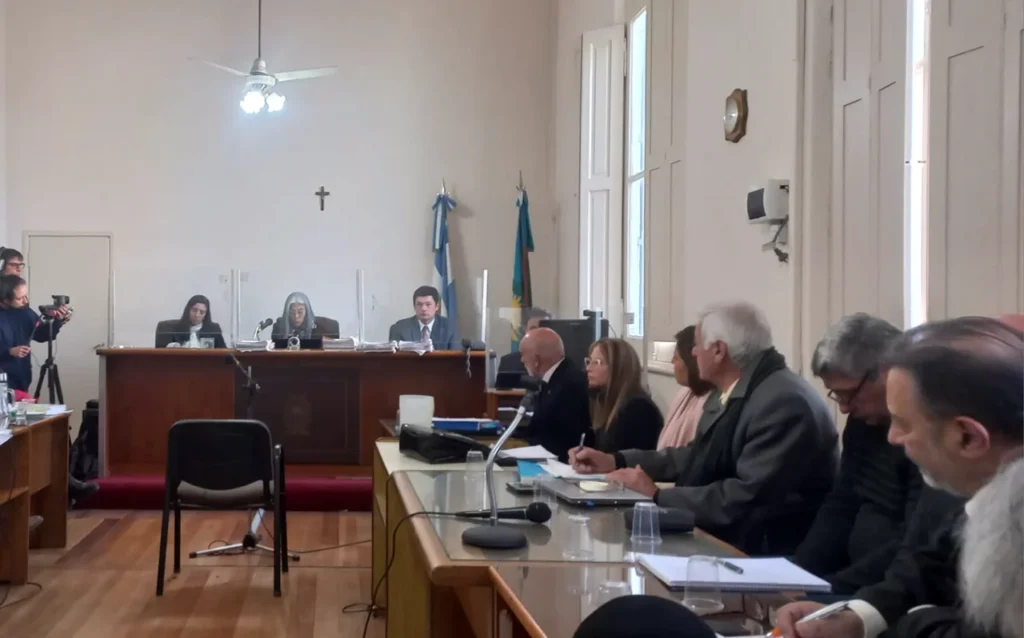 Juicio por la explosión en la escuela de Moreno