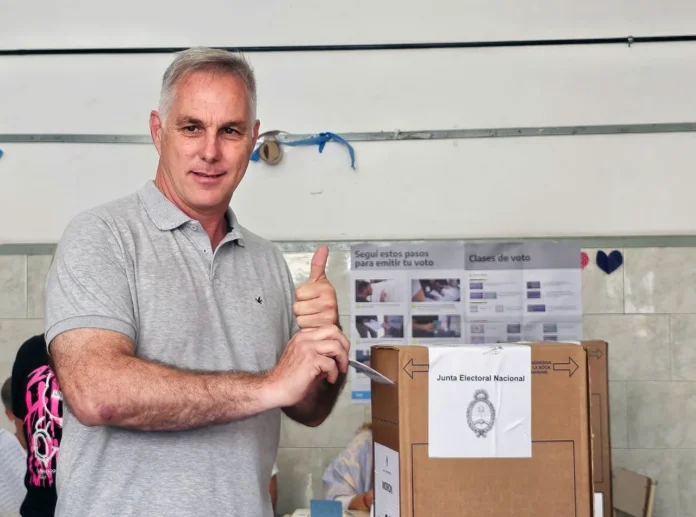 Votó Leandro Ugartemendia