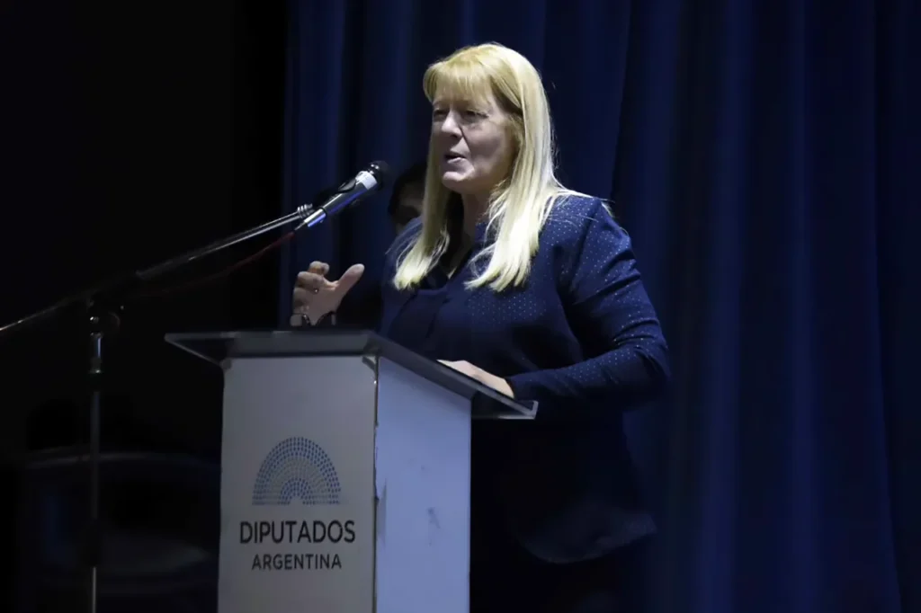 GEN contra la alianza de Juntos por el Cambio con Milei