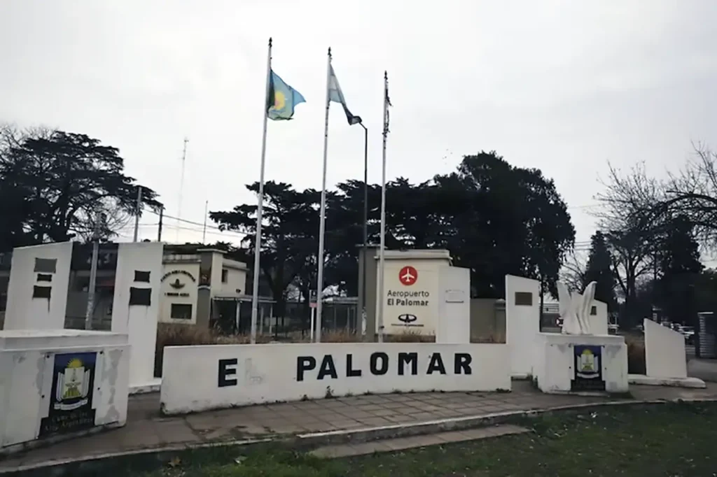 Ghi insiste con el aeropuerto de El Palomar