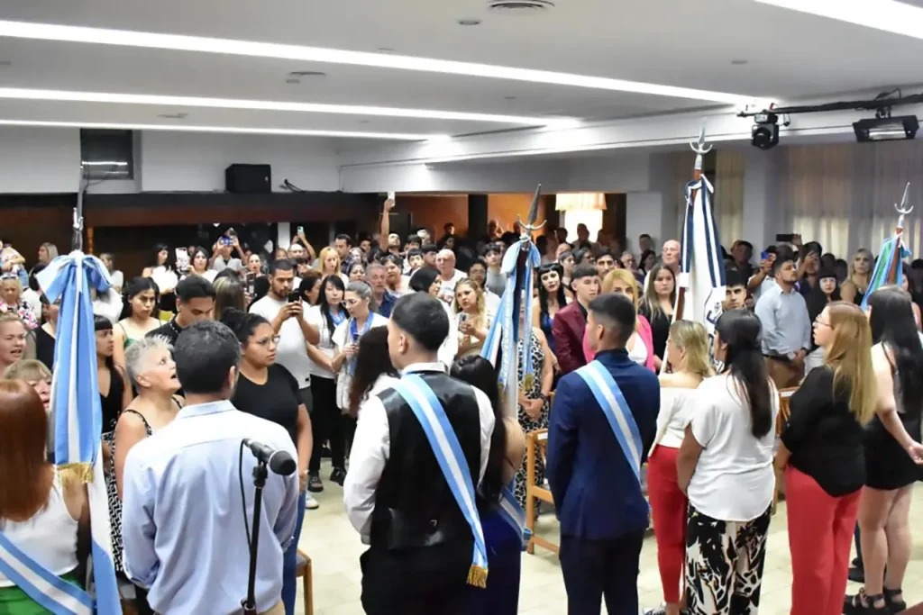 Ledesma entregó diplomas a egresados del SEOCA