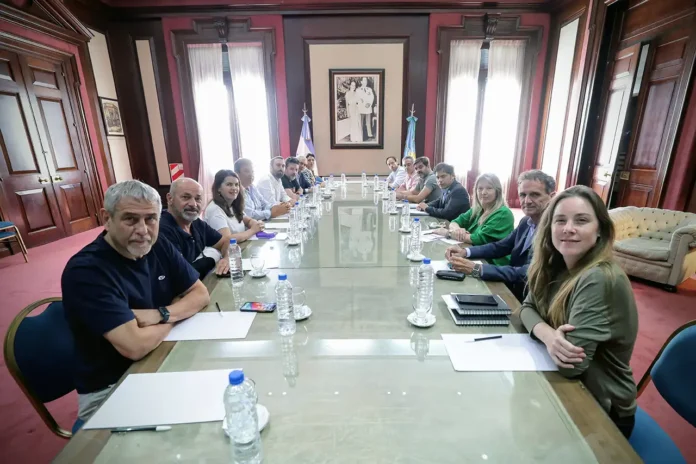 Reunión de Kicillof con intendentes
