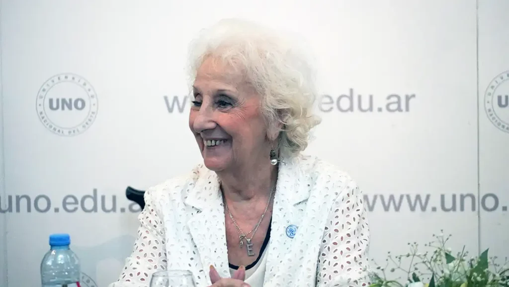 Honoris Causa a Estela de Carlotto en la UNO