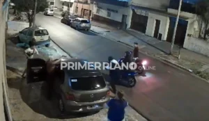 Balearon a mujer policía en La Tablada