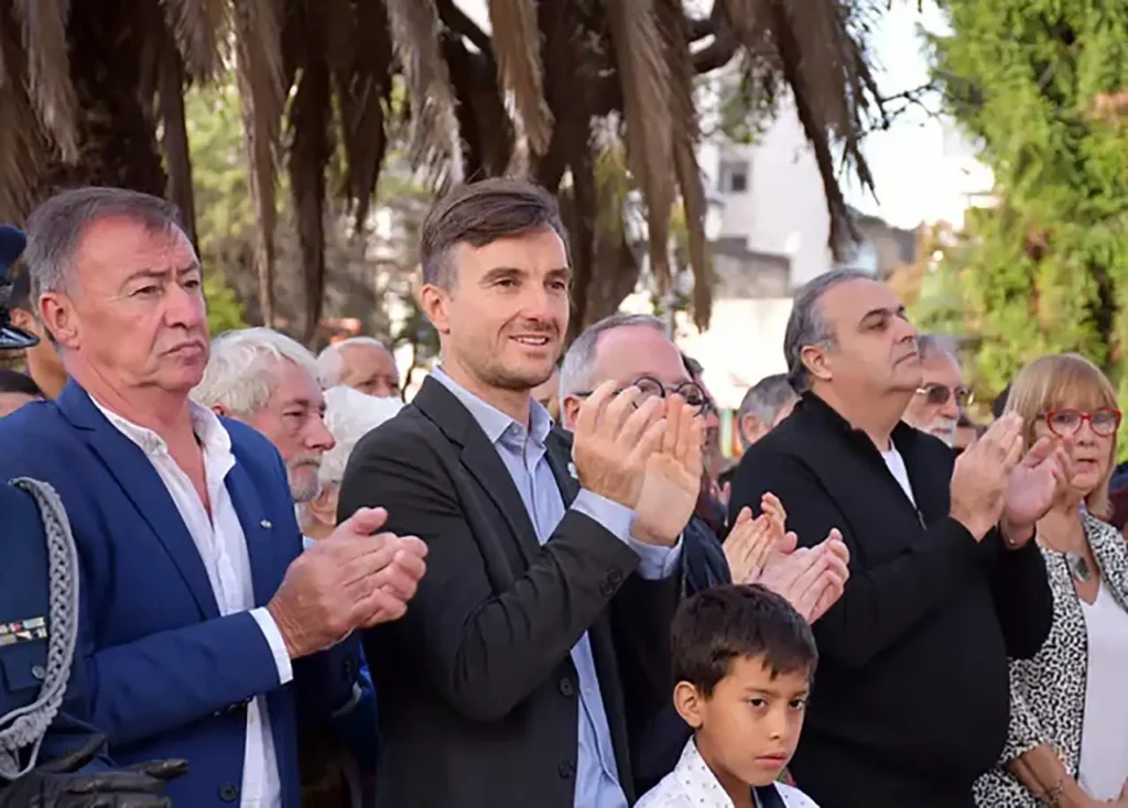 Homenaje a Veteranos en Morón