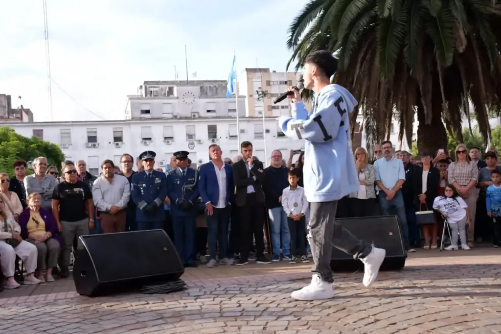 Homenaje a Veteranos en Morón