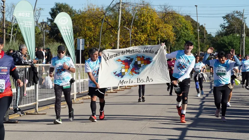 Carrera por la Memoria en Merlo
