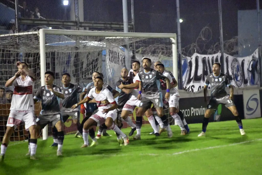 Morón cayó goleado por Temperley