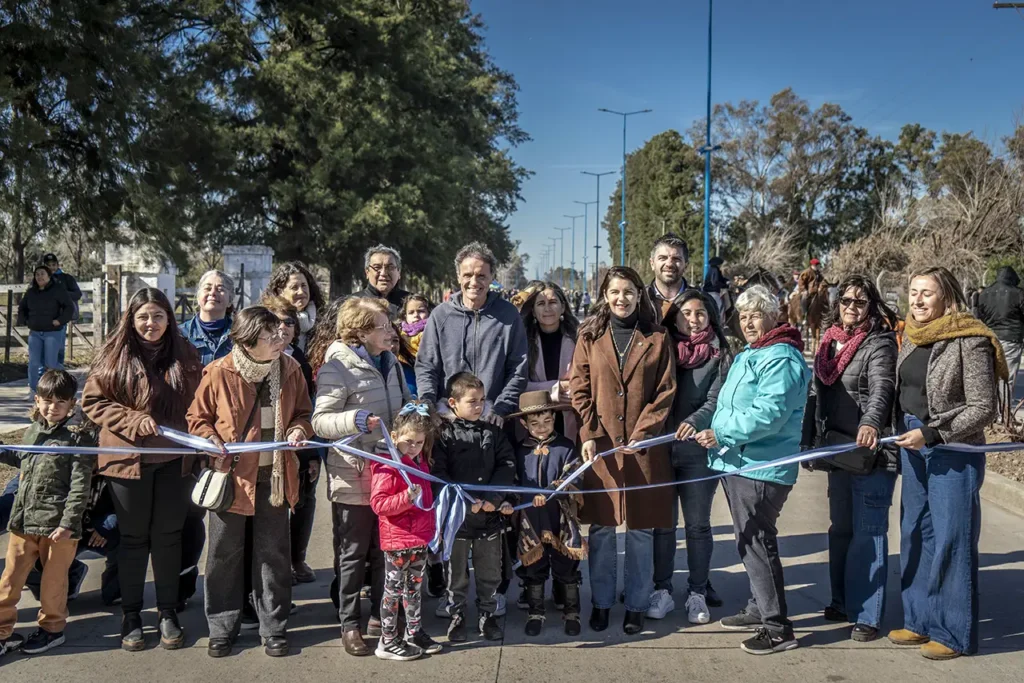 Inauguraron la pavimentación en la avenida Argentinidad, en Moreno