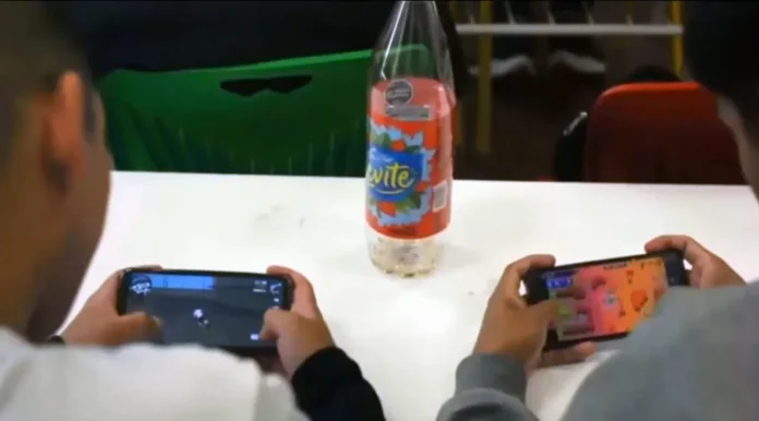 Prohíben el uso de celulares en escuelas porteñas