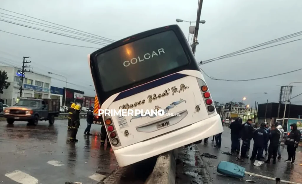 Choque colectivo en Ruta 3