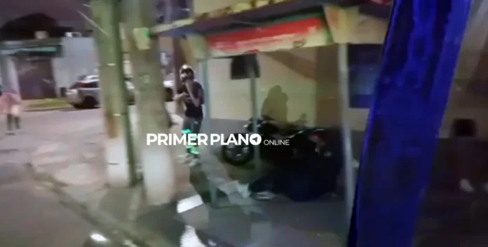 Ataque de motochorros en la parada del colectivo del Hospital de Morón