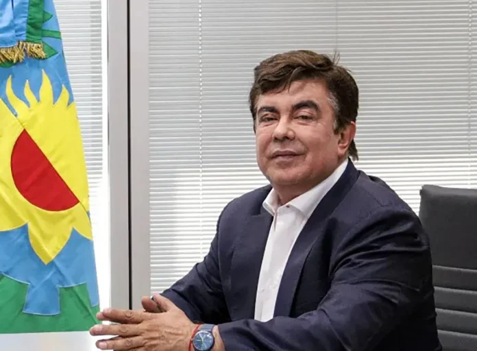 Autorizan el viaje de Espinoza