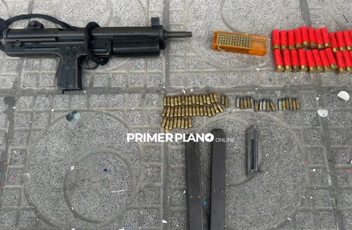 Armado con una ametralladora en Haedo