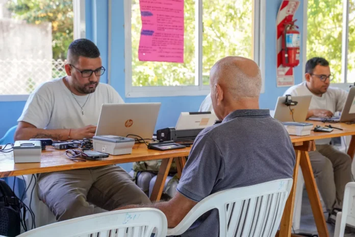 Operativo de documentación en Ituzaingó
