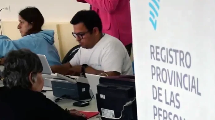 Operativo de documentación en Ituzaingó