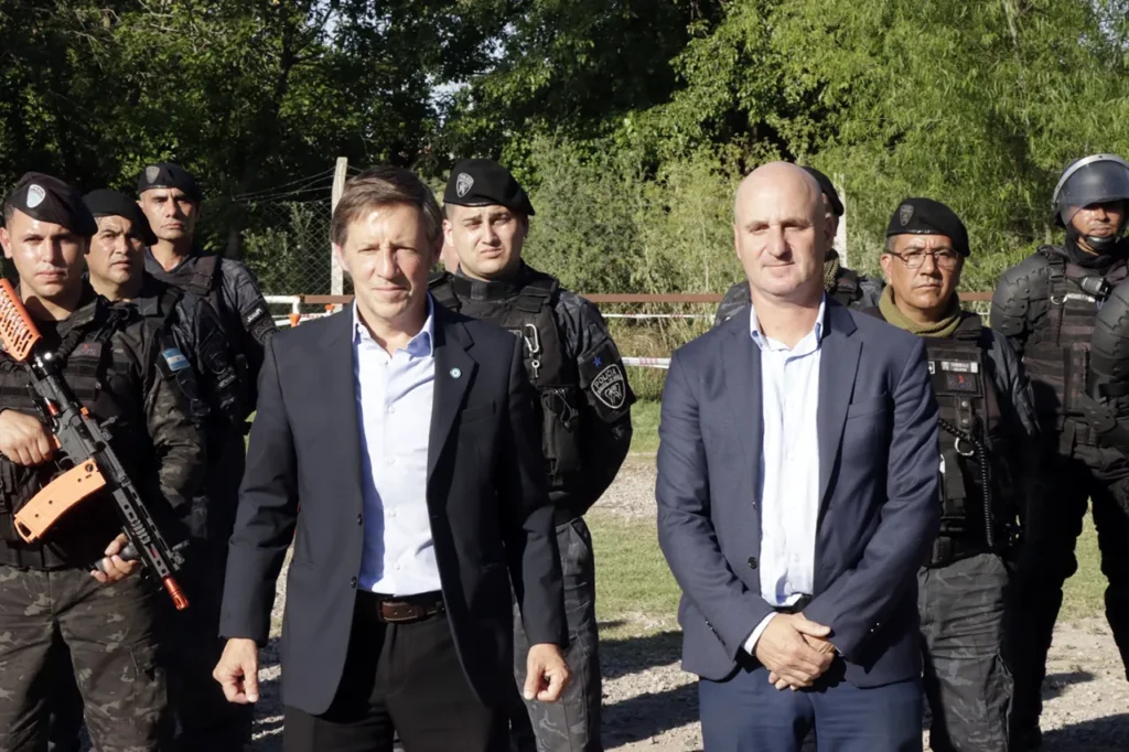 Armas no letales en San Miguel