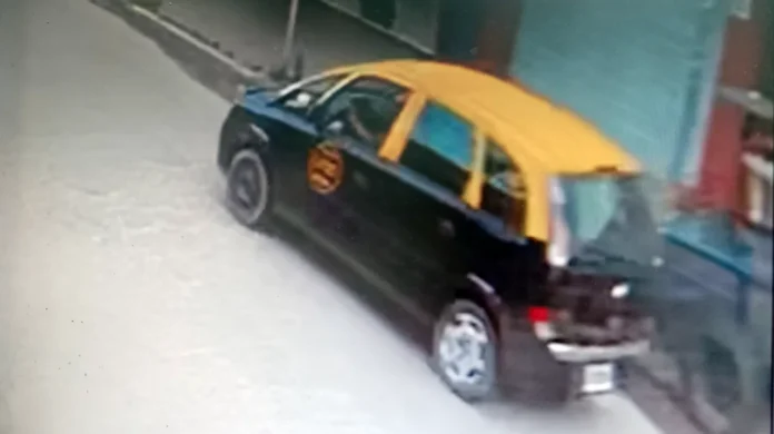 Taxista atropelló a madre e hijo en Catán