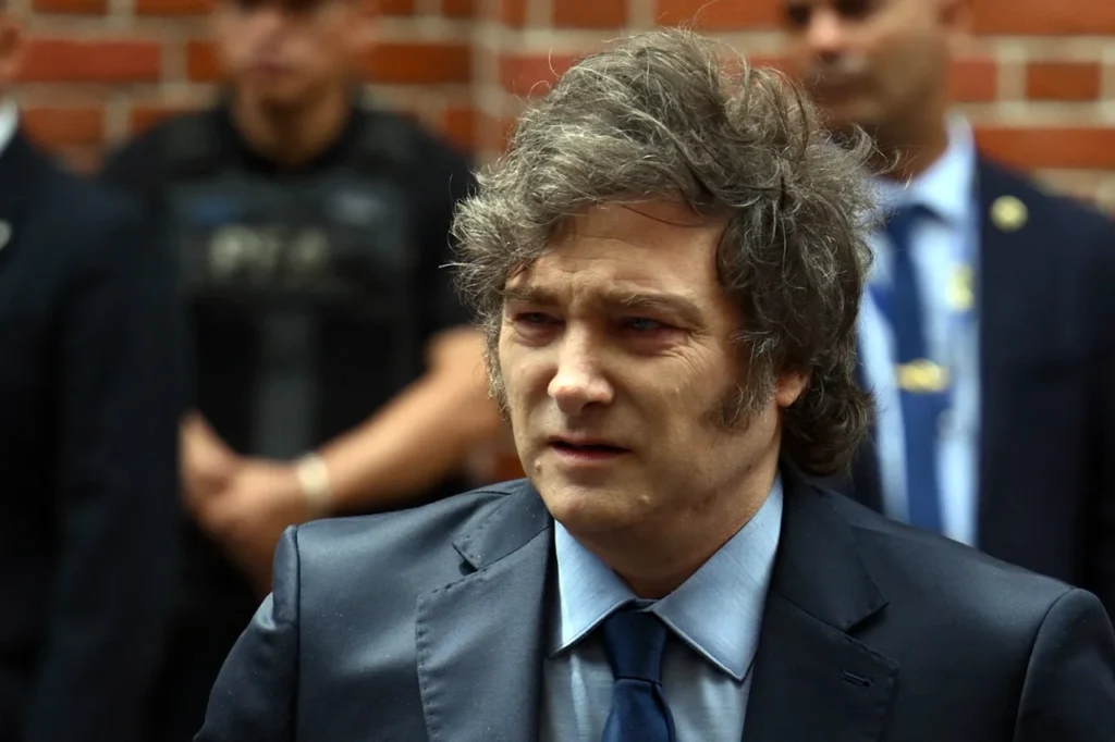 Milei le pidió la renuncia a Kicillof