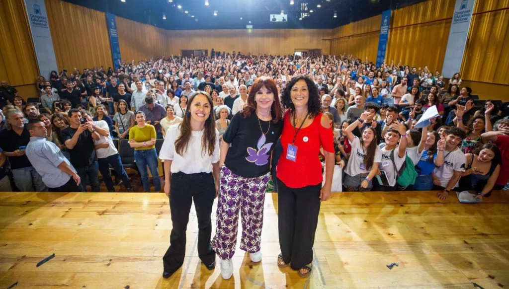 CFK sobre doble jornada en escuelas
