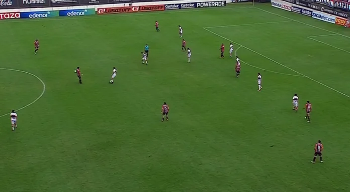 Chacarita y Deportivo Morón empataron 1 a 1 en San Martín