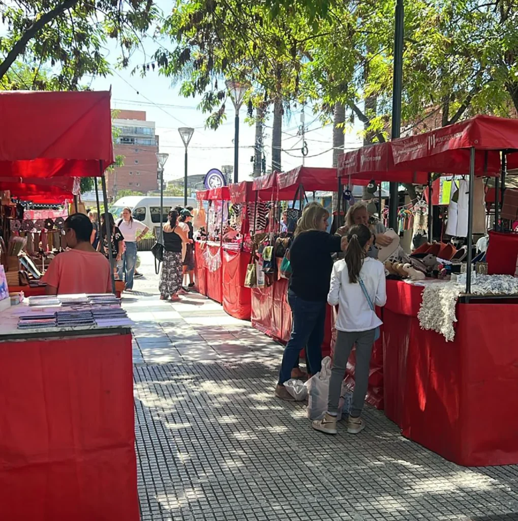 Reunión de la Cámara de Comercio de Castelar con autoridades de la UGC 4