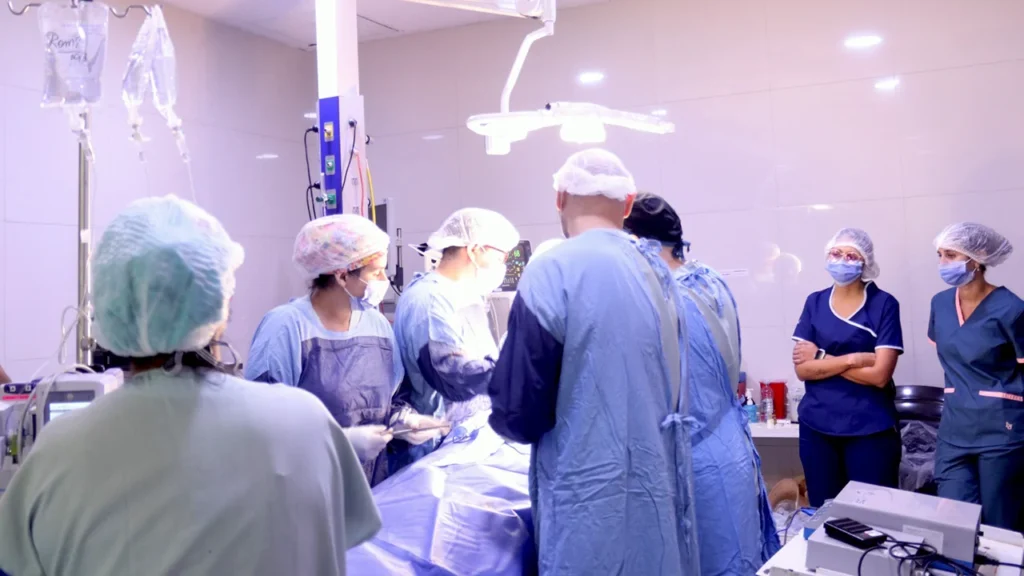 Inédita cirugía en el hospital Larcade de San Miguel
