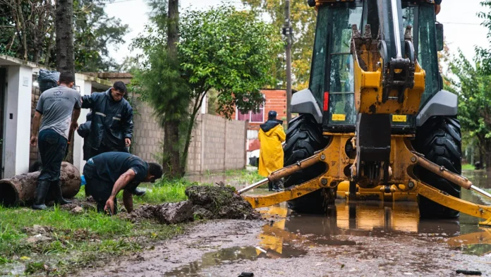 Asistencia tras el temporal en Moreno