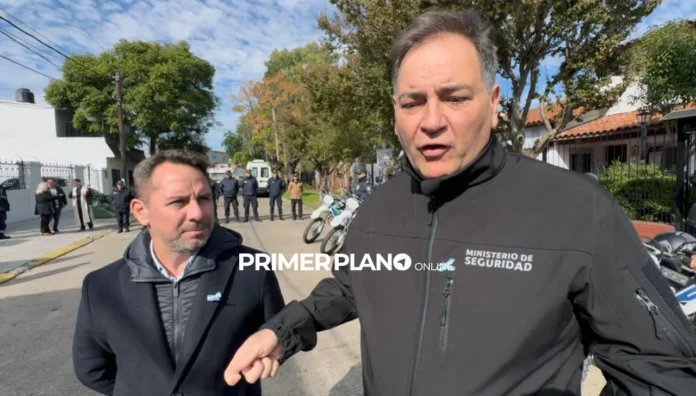 Entrega de motos a la Policía de Ituzaingó
