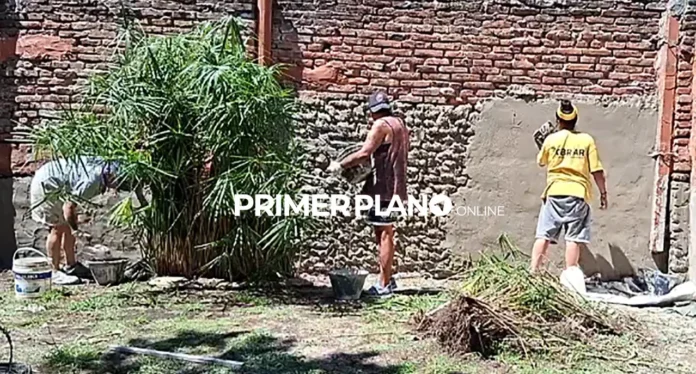Mujeres albañilas