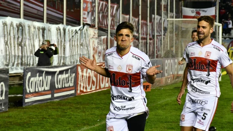 Morón le ganó el clásico a Almirante Brown