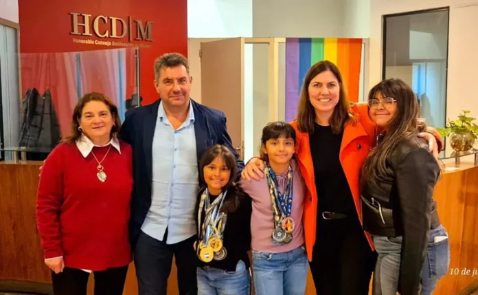 Reconocieron a las hermanas Vázquez Rigo en el HCD de Morón