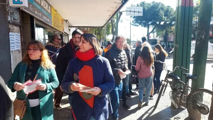Recorrida del FITU por Morón y Merlo