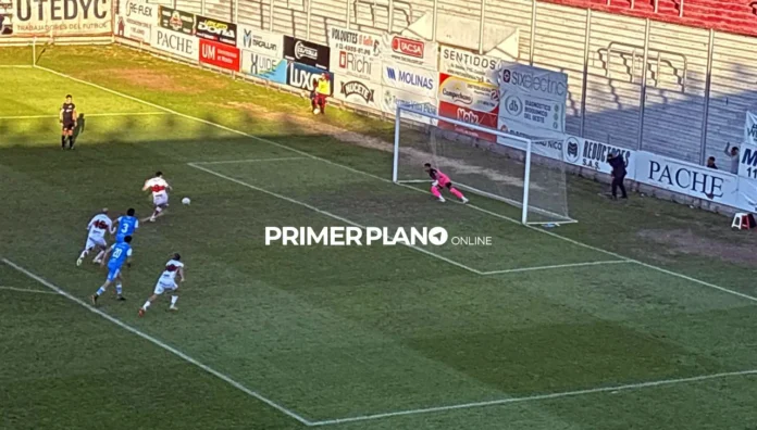 Morón derrotó 2 a 1 a Estudiantes de Río IV