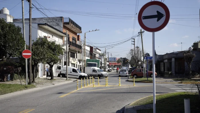Cambio de sentido de circulación en cercanías de Ruta 4