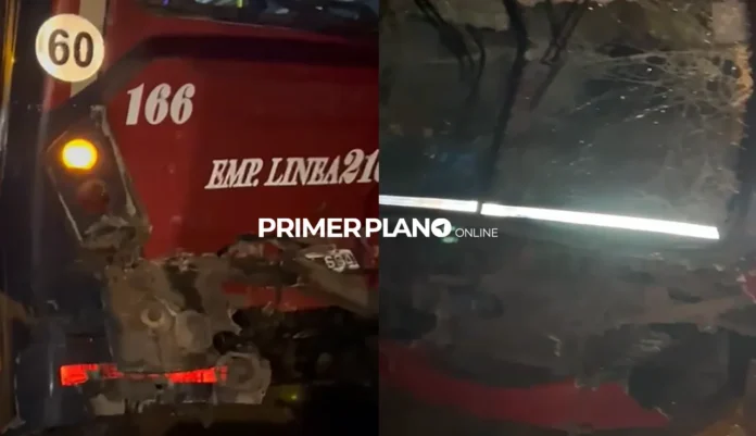 Choque de colectivos en Merlo