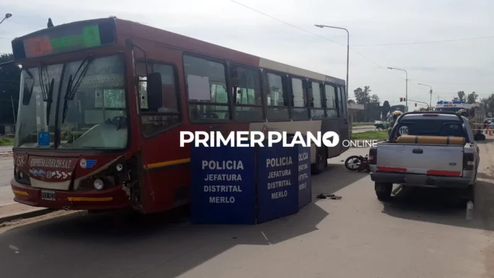 Colectivo aplastó a mujer policía en Merlo